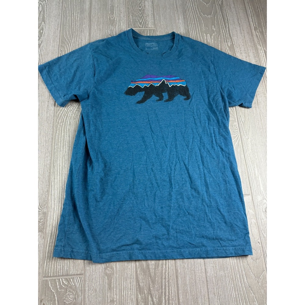 Patagonia Shirt Mens L Blue Slim Fit Bear Logo Graphic Casual Outdoor Fitz Roy